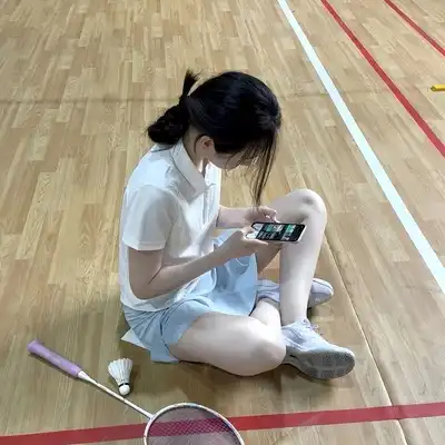 何铭